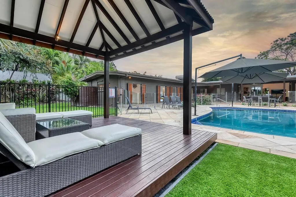 The Last Resort: A Two Pool Luxury Villa Palm Cove 0*,  Australia